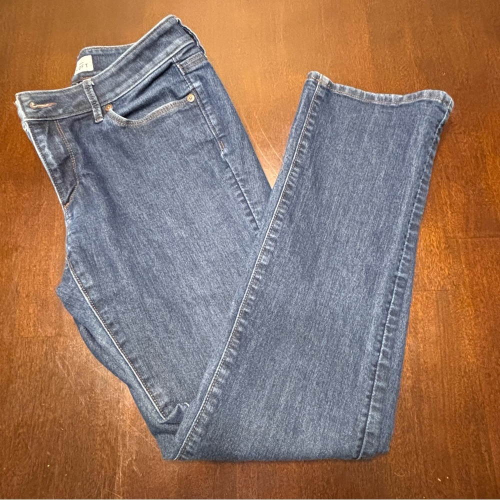 Loft Curvy Bootcut Size 27/4